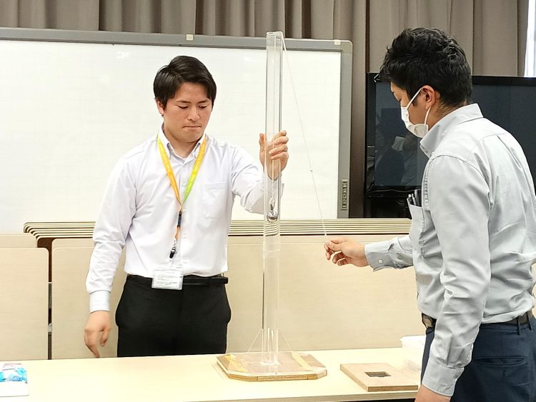 アラウーノラボ　耐久実験の様子